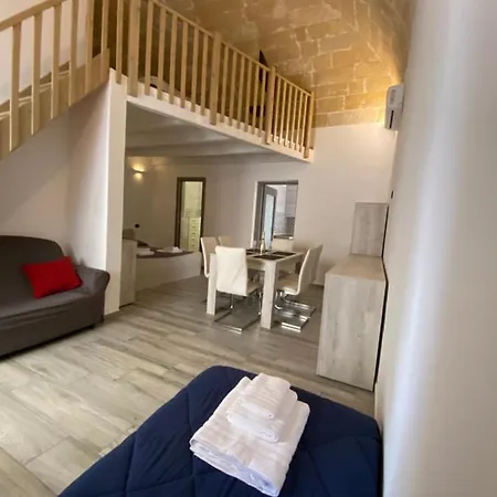 Blu House Gallipolli